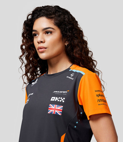McLaren Womens Official Teamwear Set Up T-Shirt Lando Norris Formula 1 - Phantom/Papaya