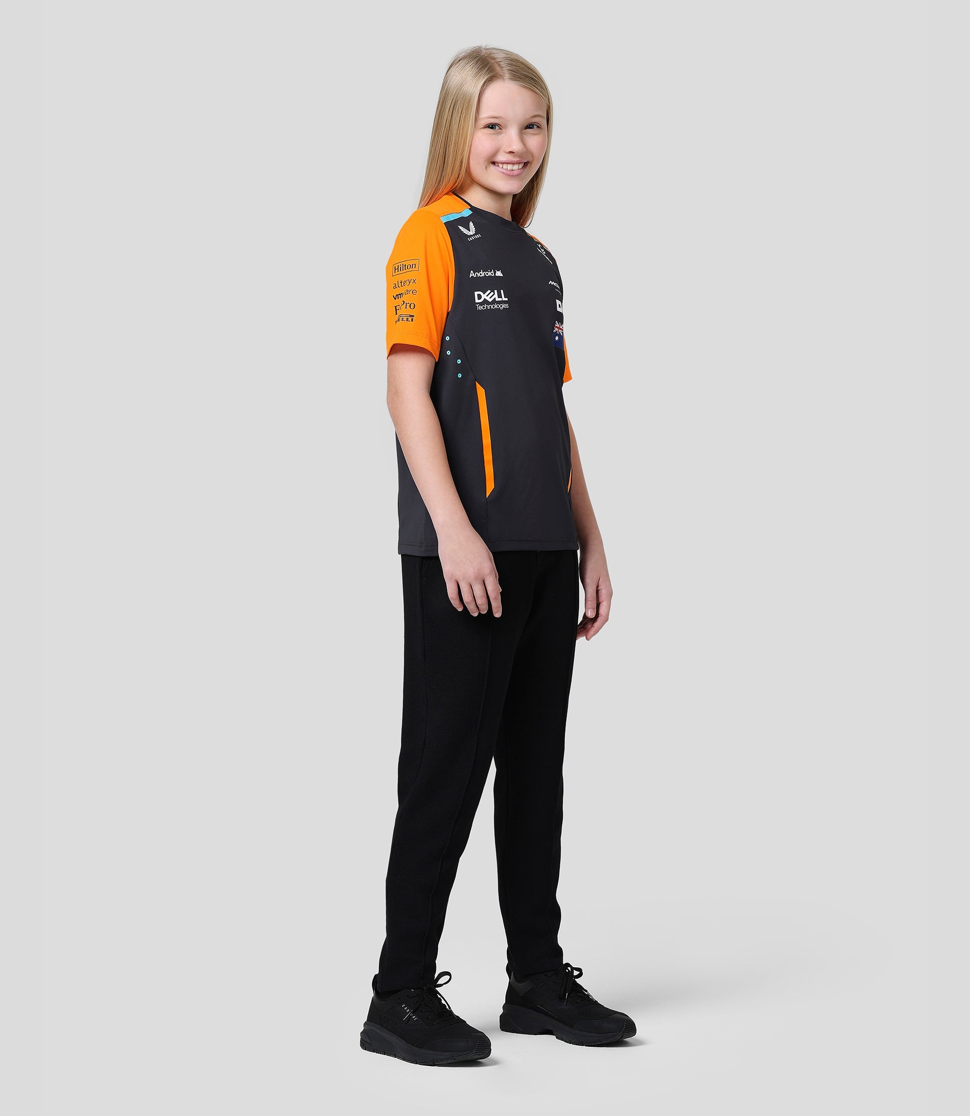 McLaren Junior Official Teamwear Set Up T-Shirt Oscar Piastri Formula 1 - Phantom/Papaya