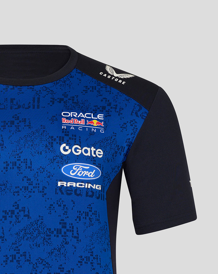 Close up of the shoulder and upper back with Castore logo and Oracle Red Bull Racing branding on the shirt