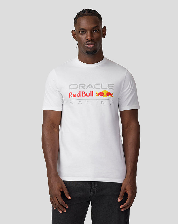 Man wearing white Oracle Red Bull Racing T shirt with large front logo